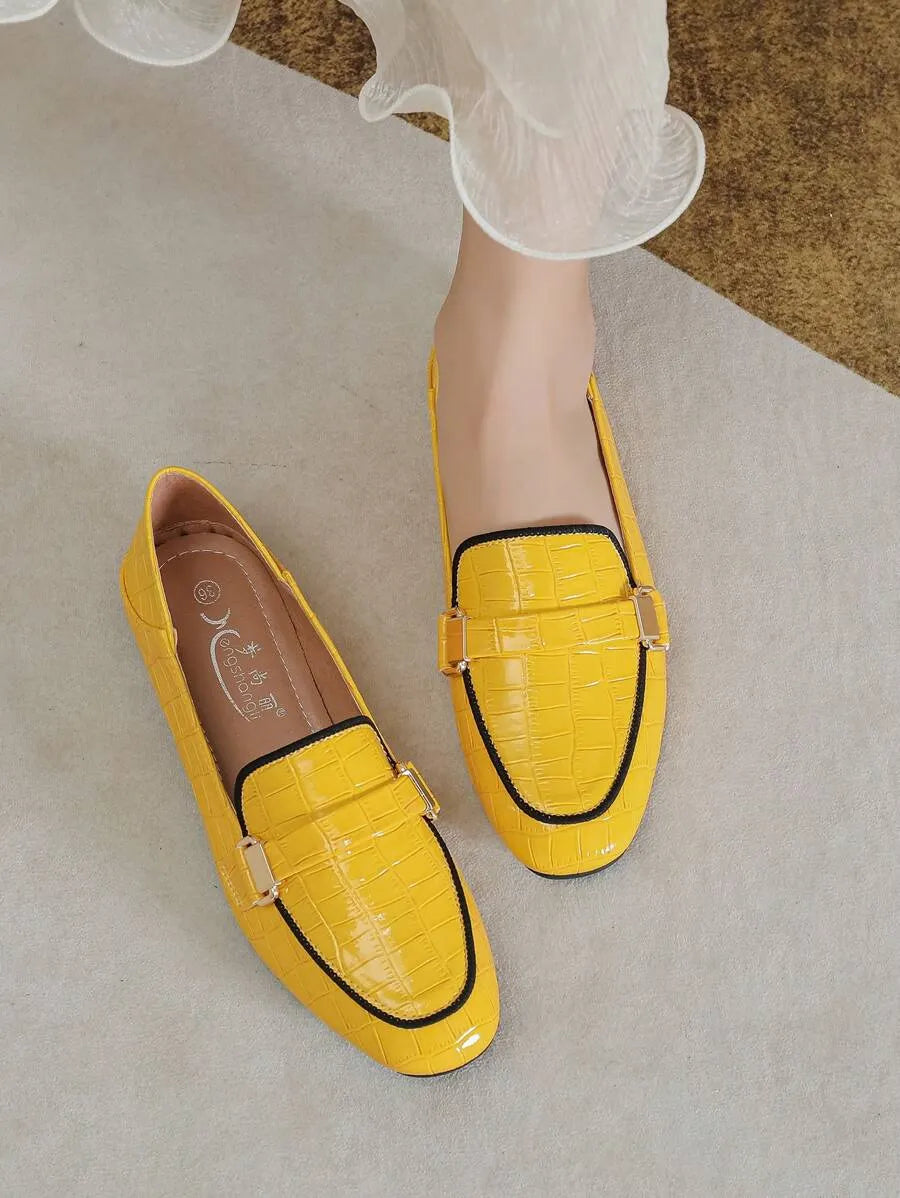 Chic Women's PU Leather Slip-On Loafers with Peas Toe for Spring and Fall Fashion