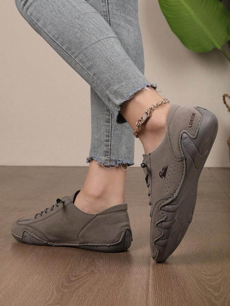 Handmade Women’s Casual Sneakers - Fall-Winter Octopus Design Fitness & Cross-Training Shoes with Anti-Slip Outsole