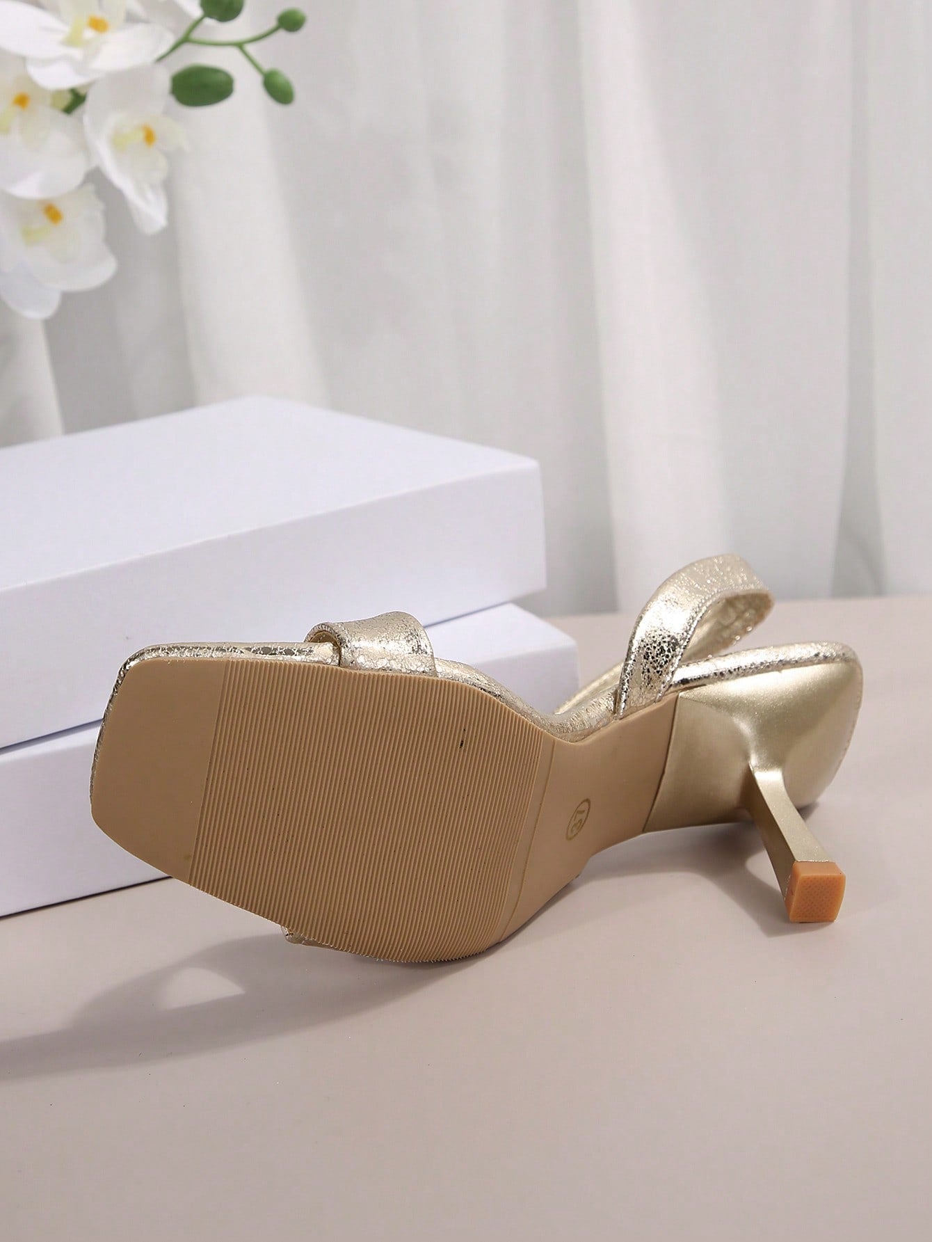 Trendy High Heel Sandals: Comfortable and Stylish Footwear for Outdoor Adventures