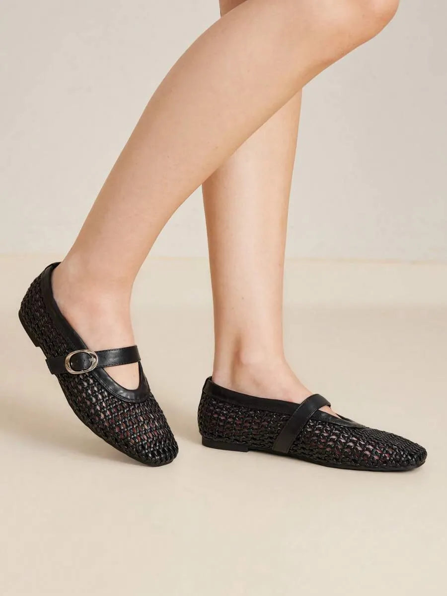 Stylish and Comfortable Premium Hollow Woven Mary Jane Flats for Spring and Summer Fashion