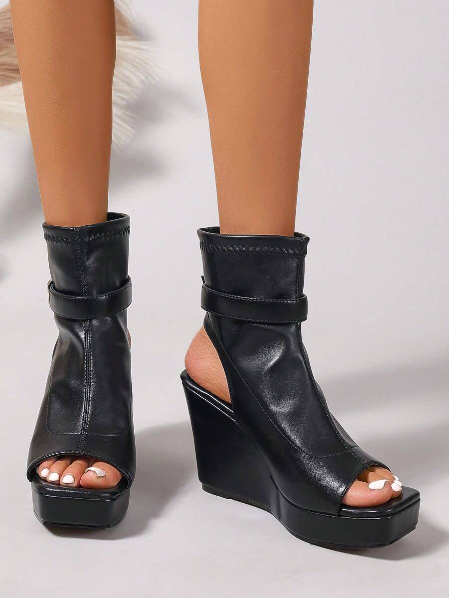 Trendy Women's Thick Sole High-Top Open Toe Sandals - Versatile Motorcycle Boots