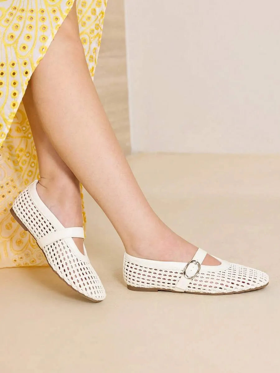 Stylish and Comfortable Premium Hollow Woven Mary Jane Flats for Spring and Summer Fashion